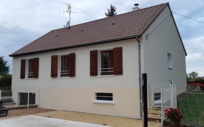 Prix ravalement façade pavillon Indre 2026 : budget au m²